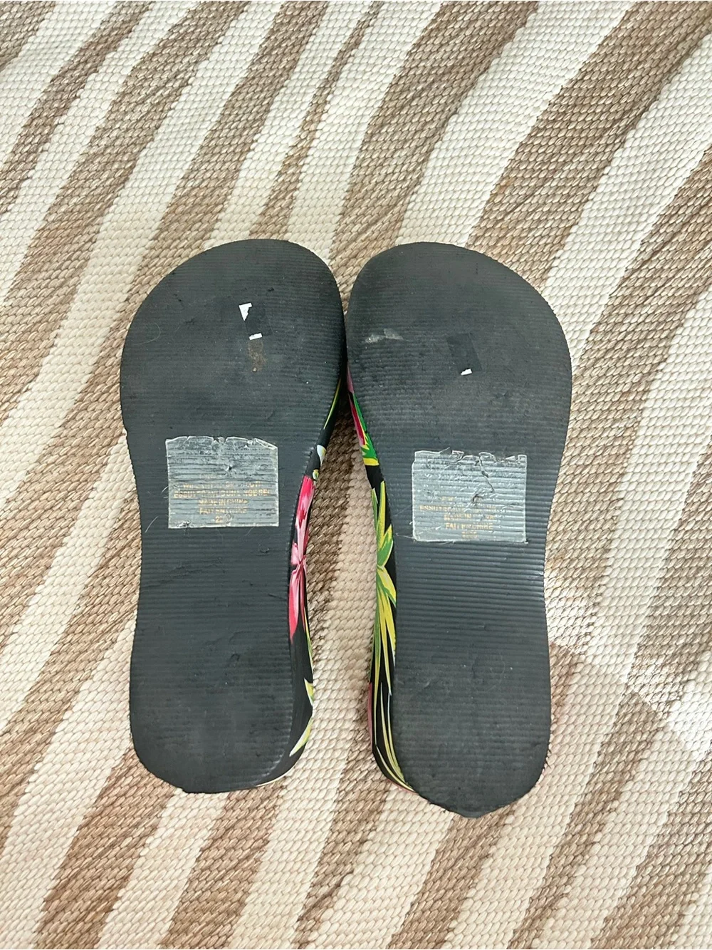 Tropical Floral Platform Flip Flops - Black and Pink with beaded straps size 7/8